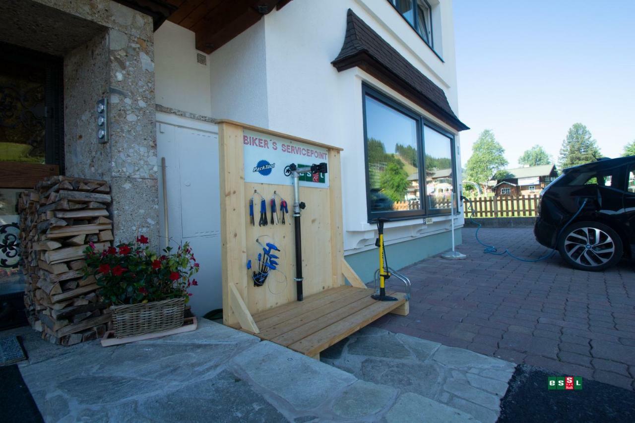Essl In Filzmoos Hotel Exterior photo